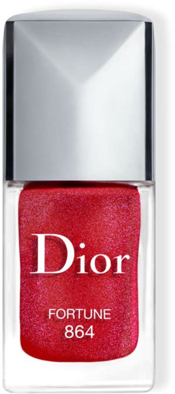 Dior Vernis : vernis à ongles effet gel et longue tenue 